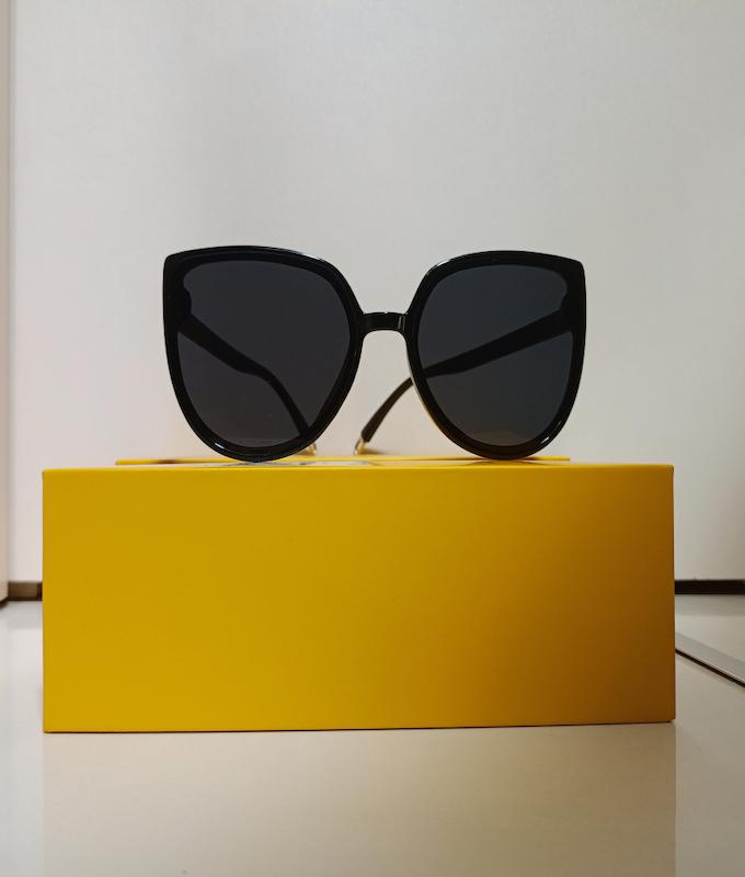 عینک آفتابی زنانه  Channel شانل گربه ای مشکی فوق العاده خاص و زیبا دارای استاندارد UV400