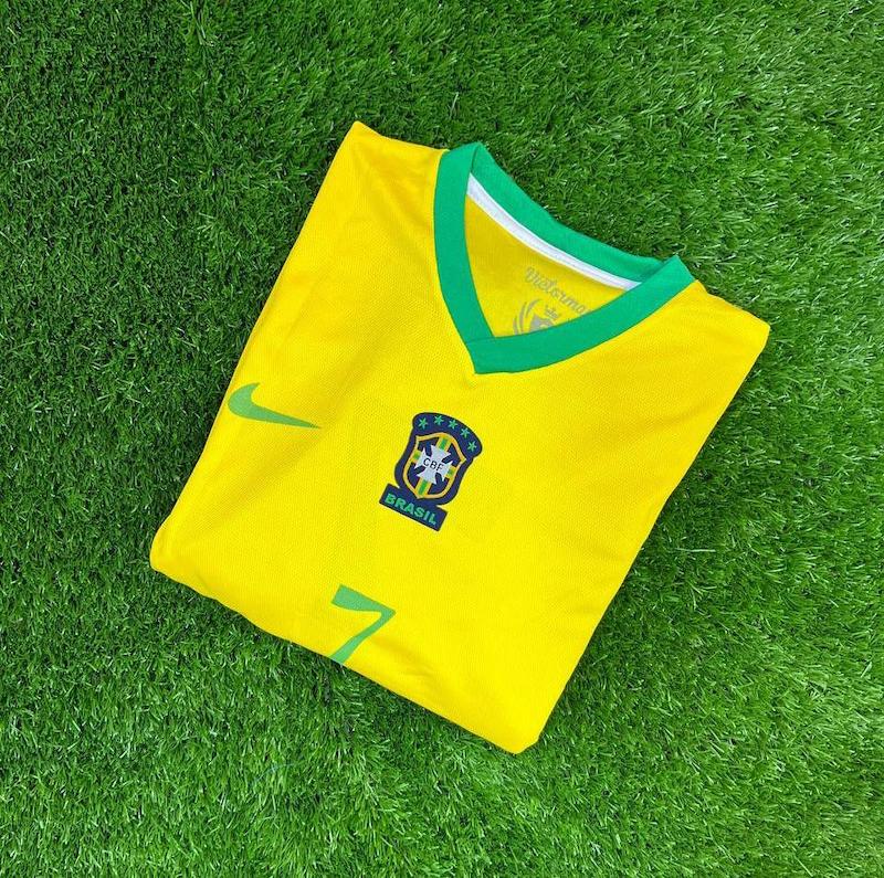 پیراهن و شورت تیم ملی برزیل