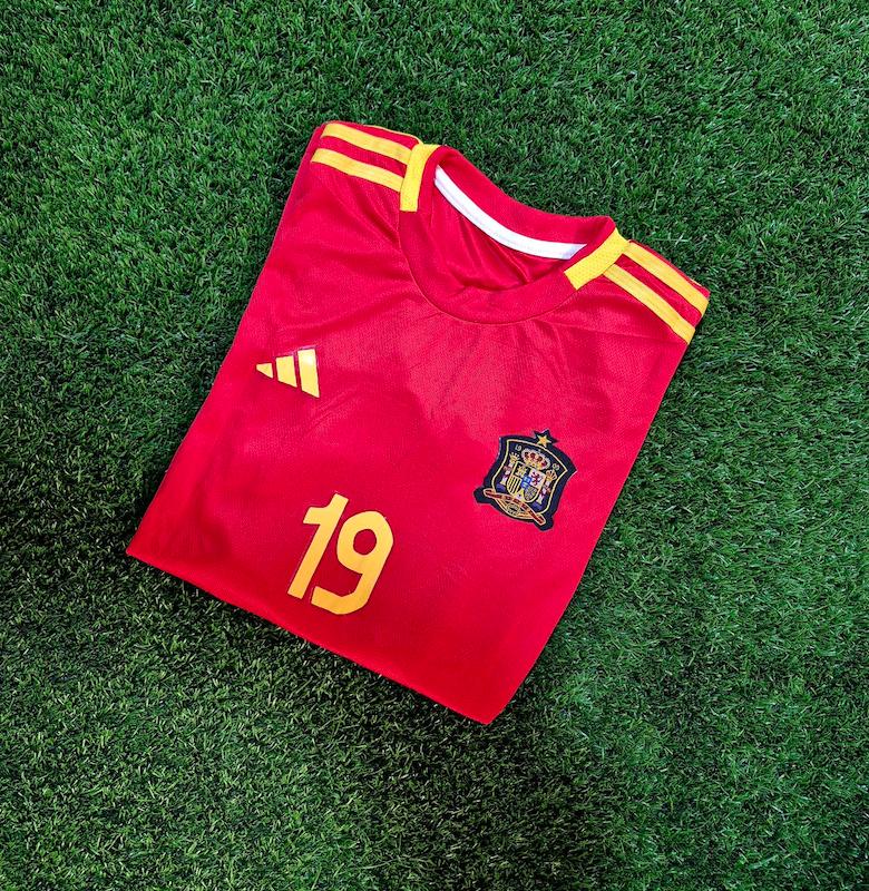 پیراهن و شورت تیم ملی اسپانیا ( فصل جدید)
