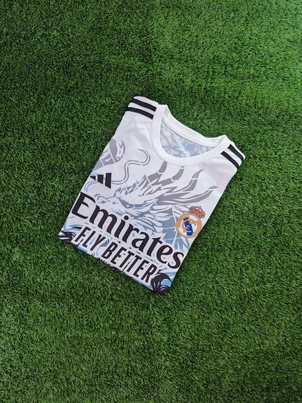 پیراهن و شورت تیم رئال مادرید ( کانسپت دراگون)