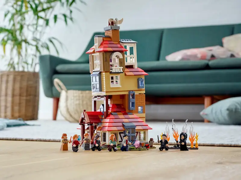 لگو حمله به خانه‌ی ویزلی‌ها  LEGO Attack on the Burrow - کد ۱۱۵۷۲