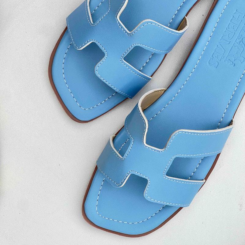 صندل هرمس آبی