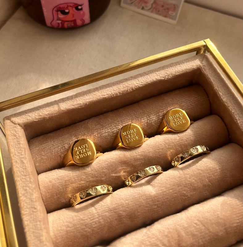 انگشتر قلبی