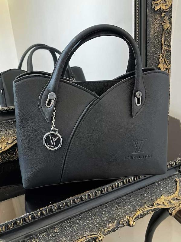 کیف بانو چرم مصنوعی ( ایراد دار )