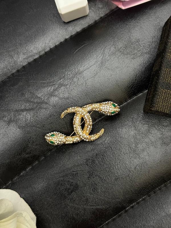 سنجاق سینه سری بولگاری | Bvlgari کد 556