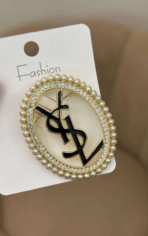 سنجاق سینه مرواریدی ysl کد 656