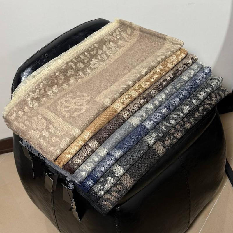 روسری موهر روبرتو کاوالی وارداتی  کد 688