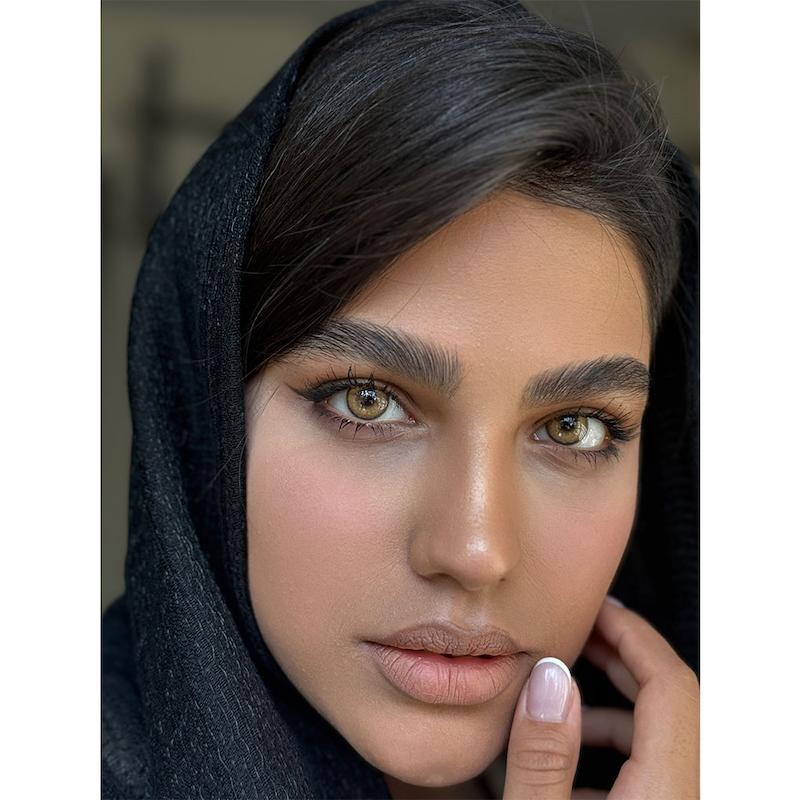 لنز طبی رنگی ماکیاتو آمورا