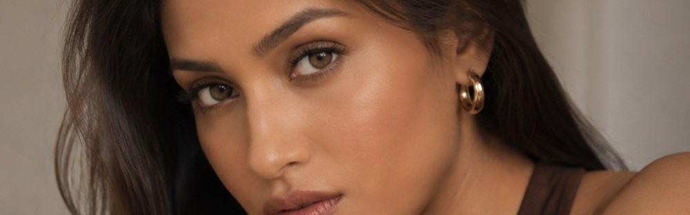 پوست سبزه/برنزه: قدرت رنگ‌های گرم و خنثی