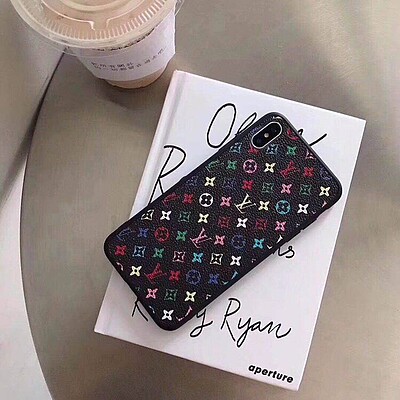 گارد ژله ای چرمی برند Louis vuitton برای گوشی موبایل اپل  iPhone 6s /iPhone 7/ iPhone 7Plus  /iPhone 8 /iPhone SE(2020)/ iPhone 8 Plus/ iPhone X /iPhone Xs/ iPhone Xs Max