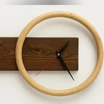 ساعت دیواری چوبی مناسب هدایای سازمانی و تبلیغاتی و نمایشگاهی