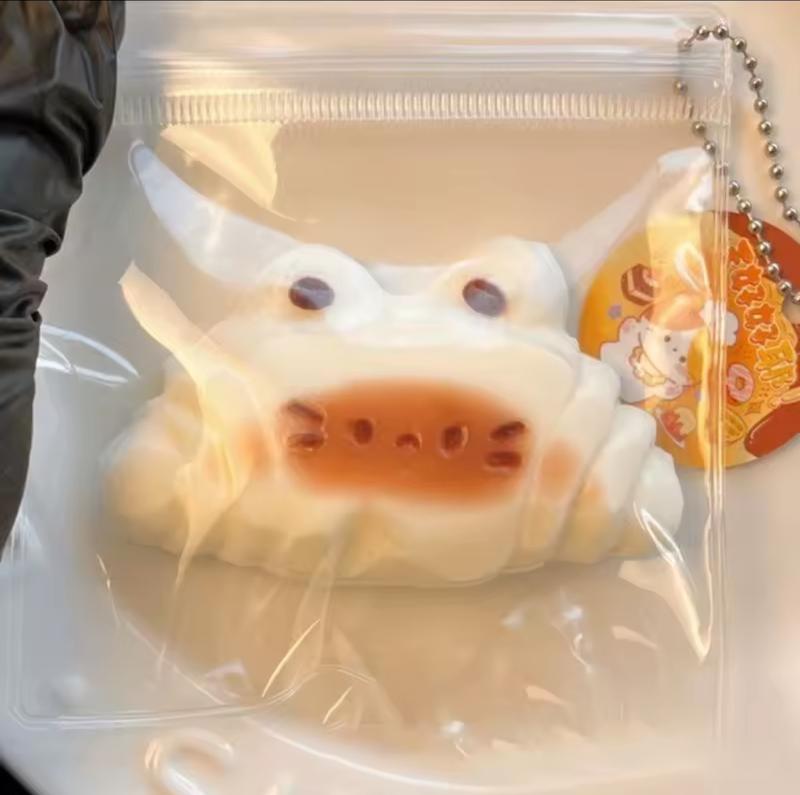 نرمالو اسکوییشی شیرینی گربه