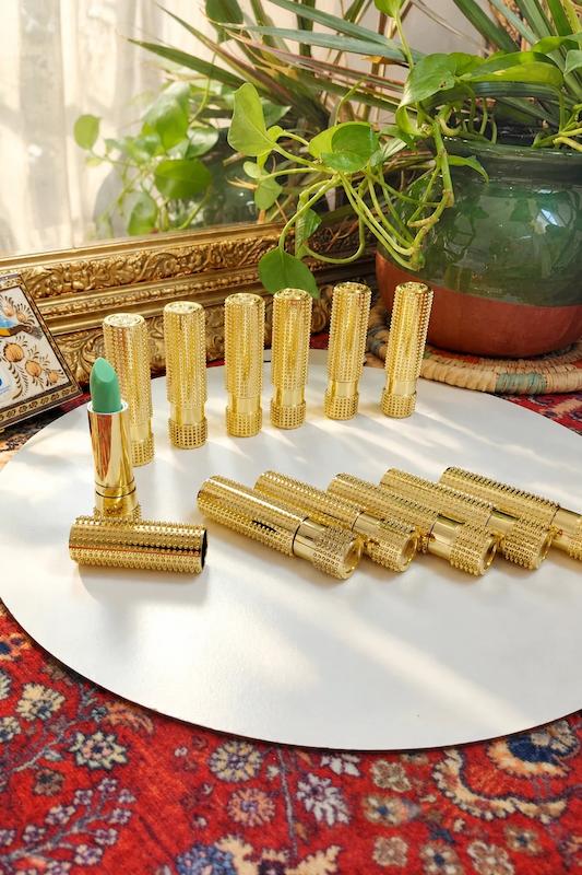 رژ لب حرارتی مکه یی پوکه طلایی