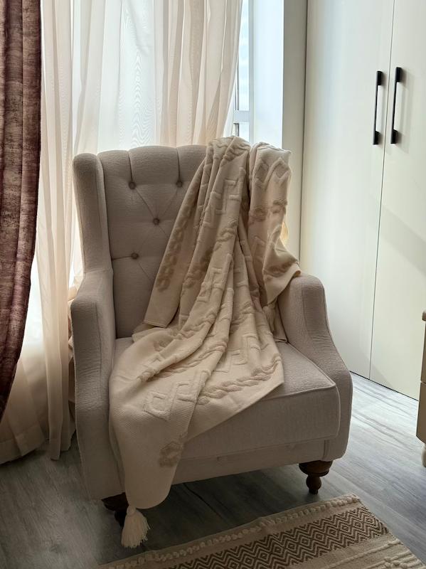 رو مبلی طرحدار پشمی طرح بوهو