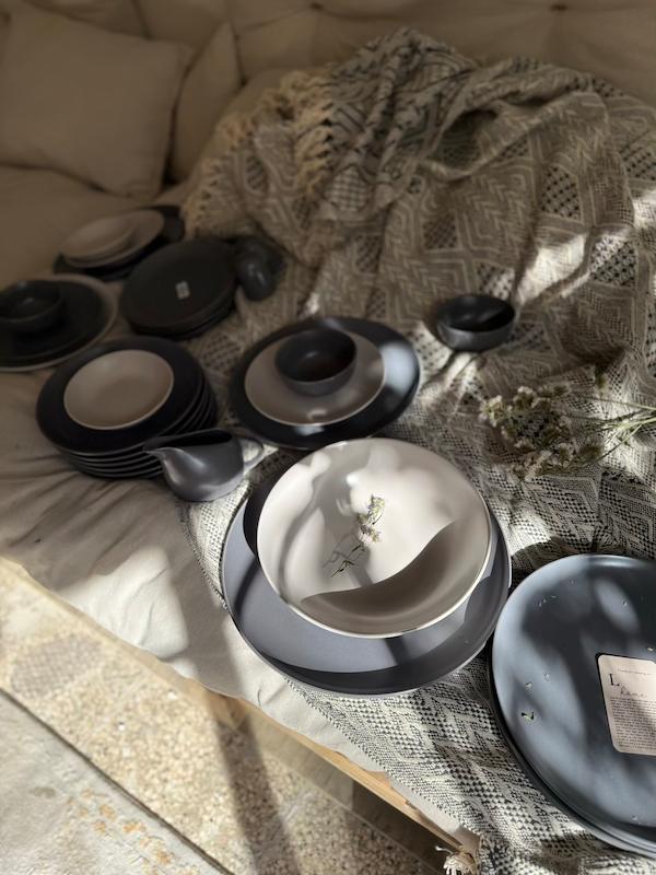 ست سرویس غذاخوری چینی  تلفیق ابری و فیلی 