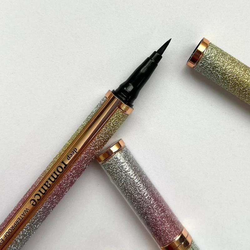 خط چشم رومنس مشکی 