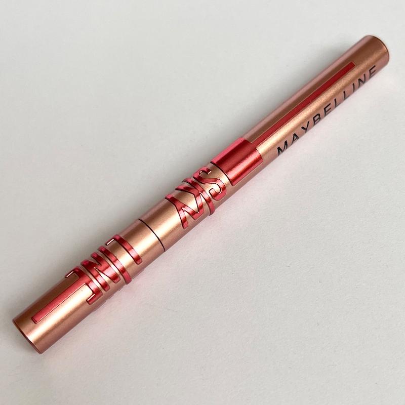 خط چشم ماژیکی میبلین Maybelline - خط چشم ضداب