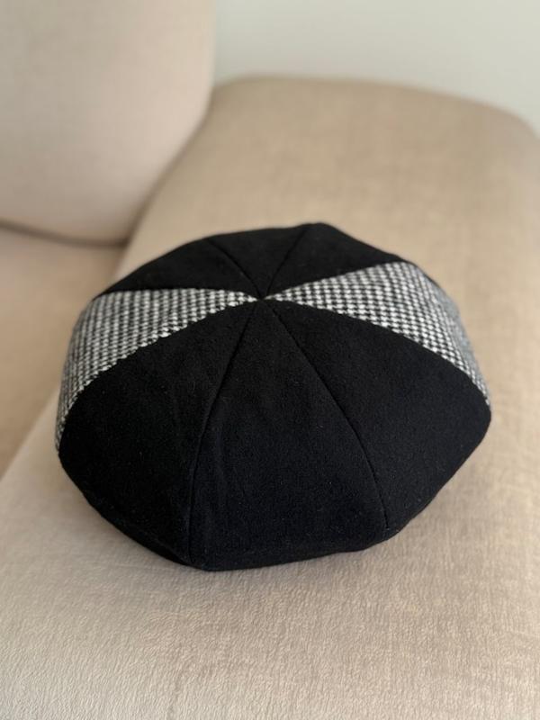 کلاه برت مشکی دو رنگ