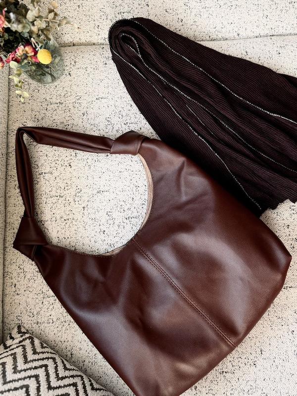 کیف چرم شل بند گره ای کد۹۰۰