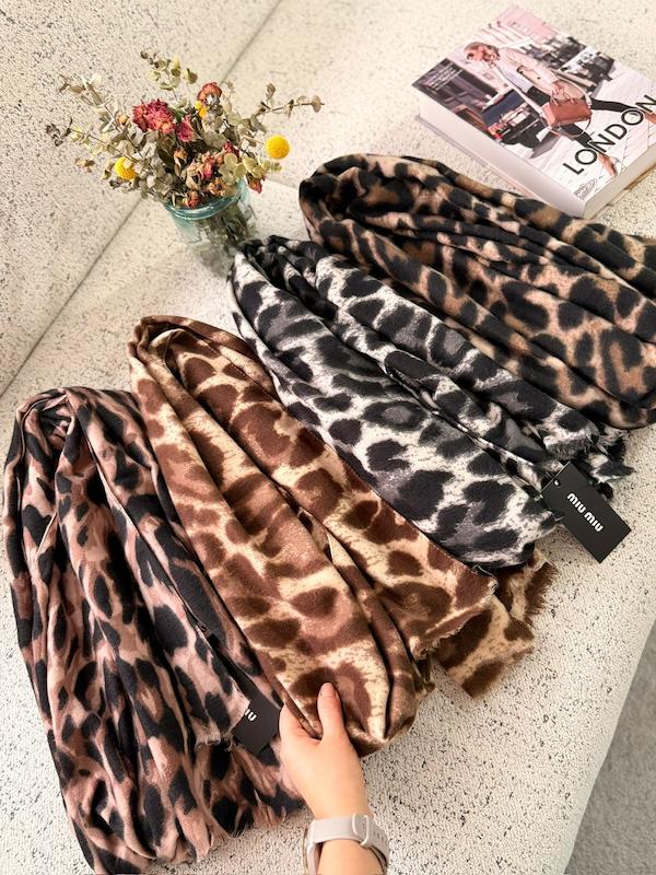 شال پلنگی موهر وارداتی کد ۱۰۰۴