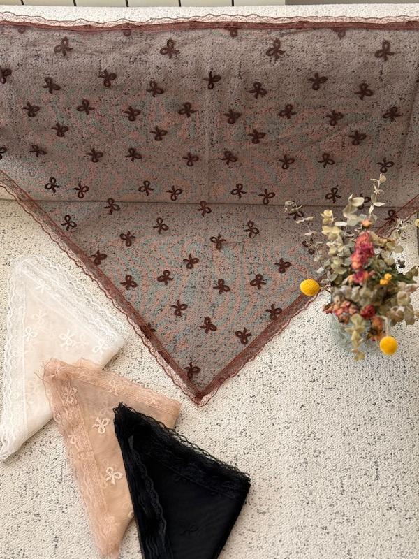 روسری گیپور سه گوش پاپیون کد ۱۰۲۲