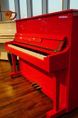 پیانو دیجیتال یاماها طرح کلاسیک SLP48 plus