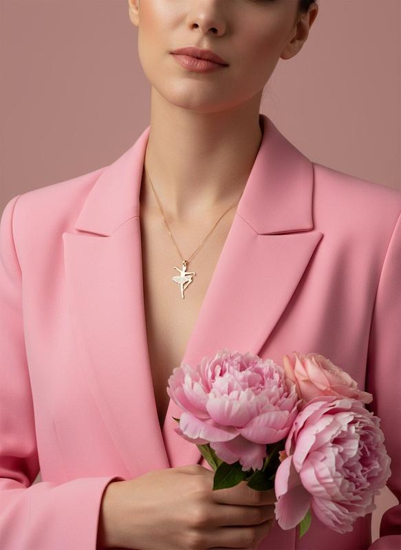 آویز بالرین بزرگ