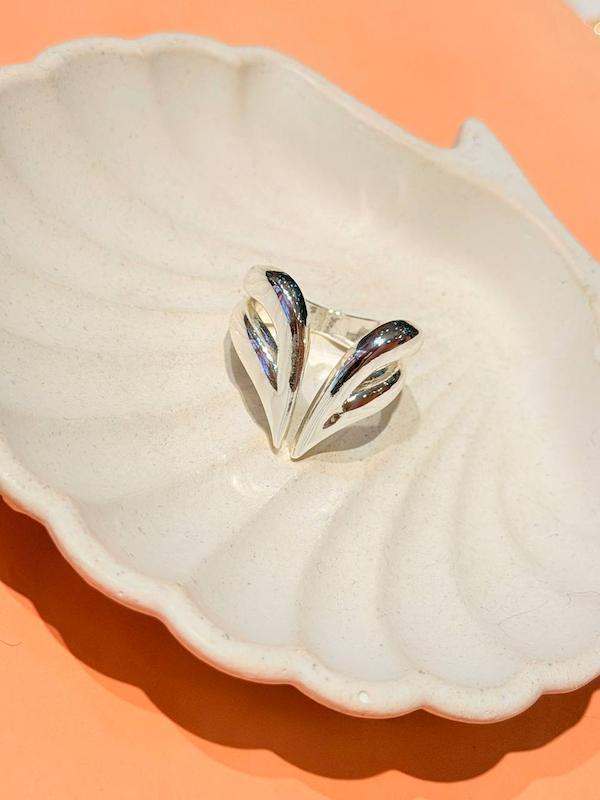 انگشتر مينيمال