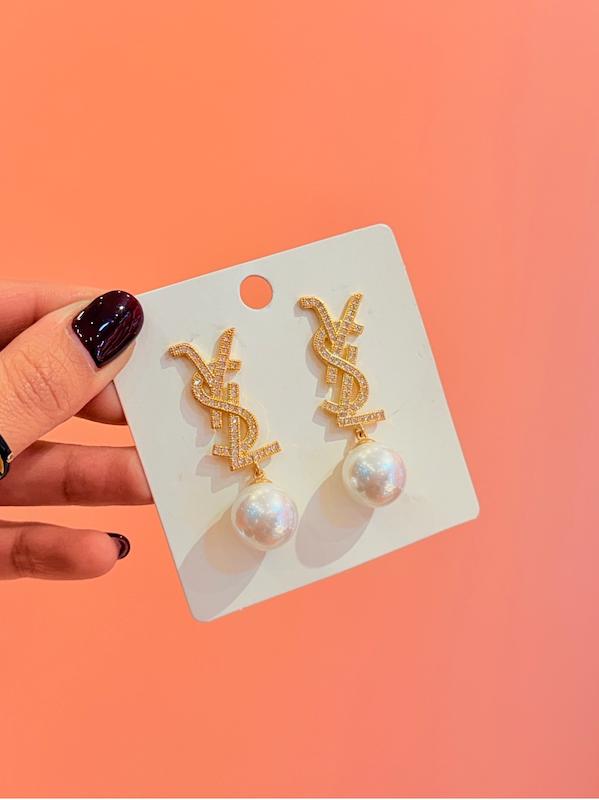 گوشواره ysl مرواريدي