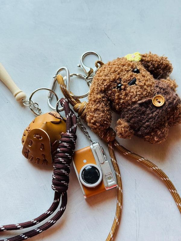 چارم بگ تدی و دوربین و بیس بال