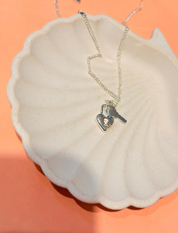 گردنبند مینیمال قلب