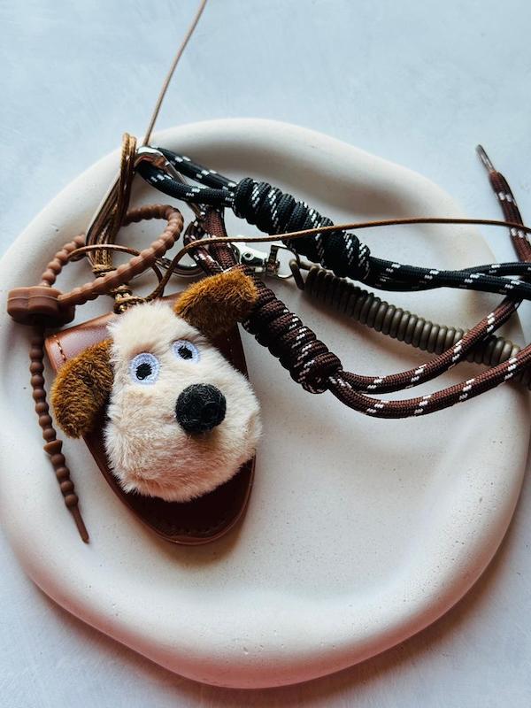 چارم بگ داگی هولدر عینک قهوه ای