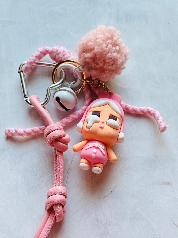 چارم بگ کرای بیبی صورتی