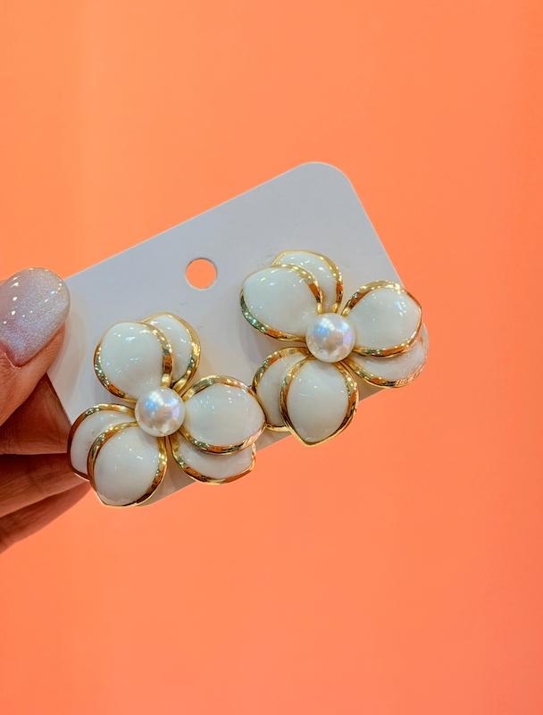 گوشواره میناکاری