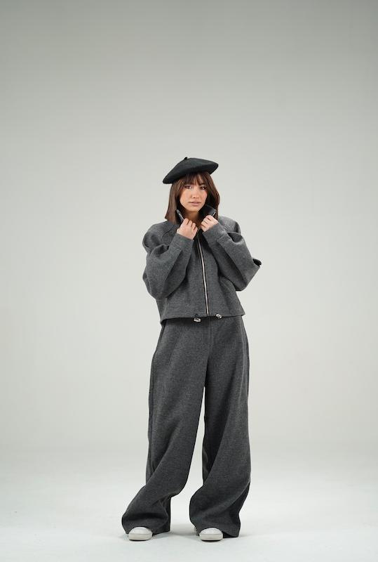 ست بامبر و شلوار خاکستری