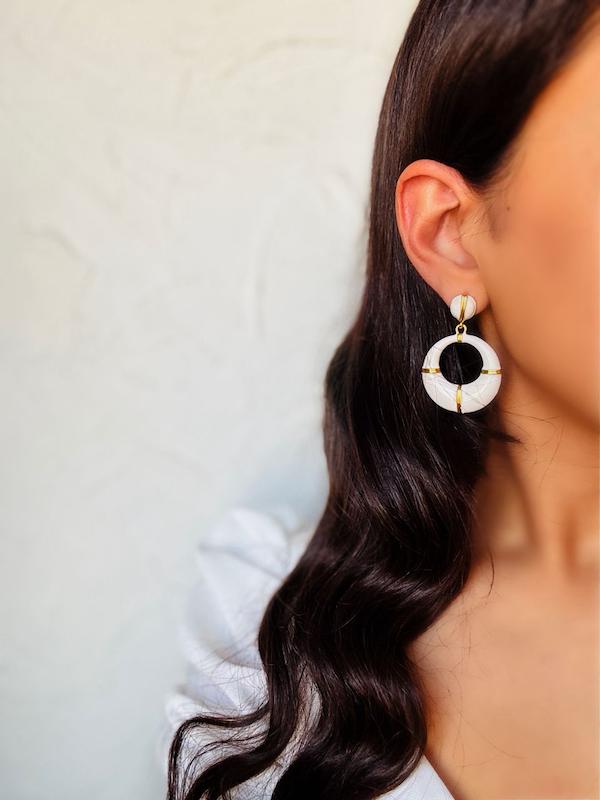 گوشواره میناکاری گرد