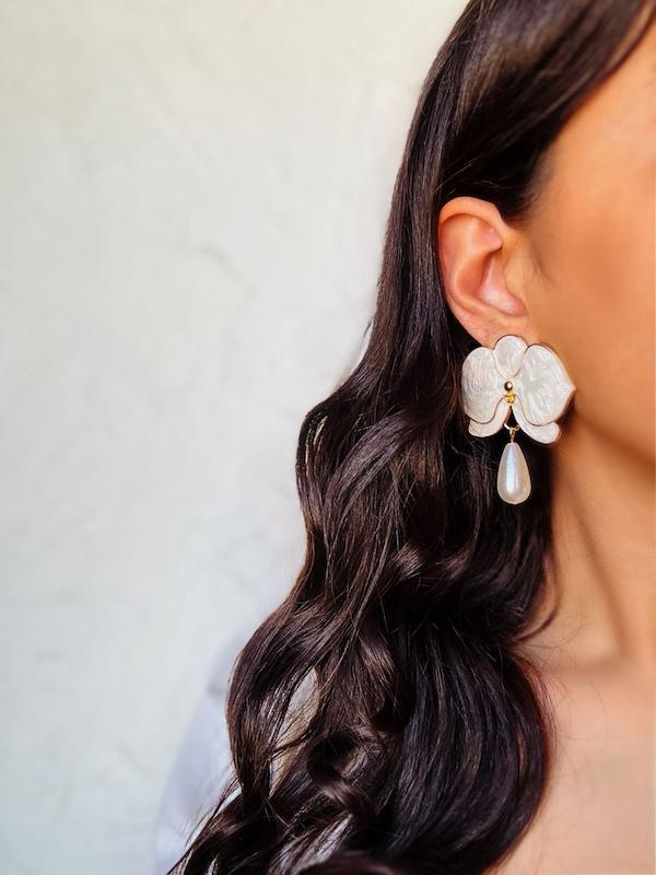 کوشواره ارکیده میناکاری مروارید دار