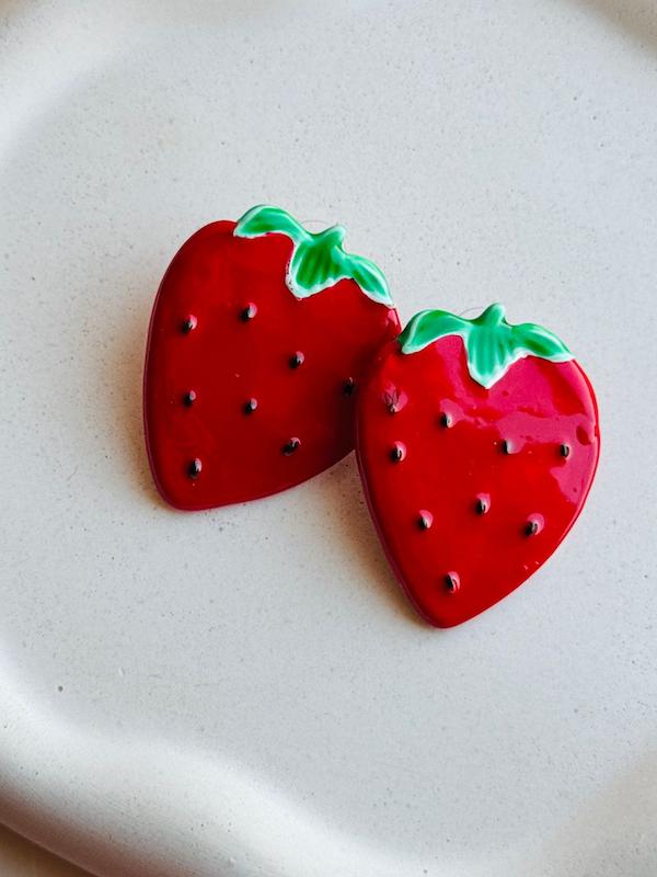 گوشواره توت فرنگی ز*ارا