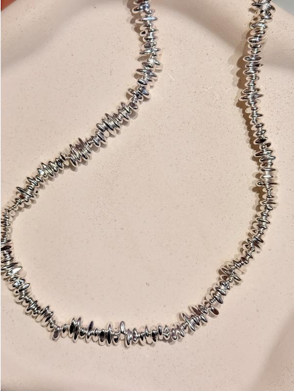 گردنبند مينيمال ابكاري نقره