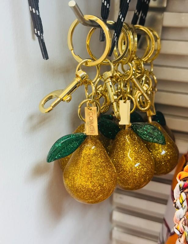 چارم بگ گلابي coach