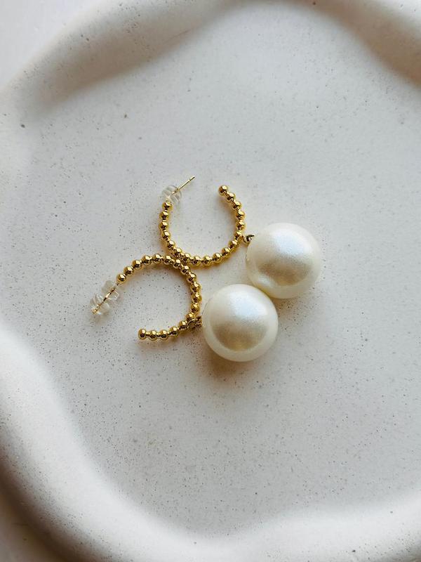 گوشواره مرواريدي 