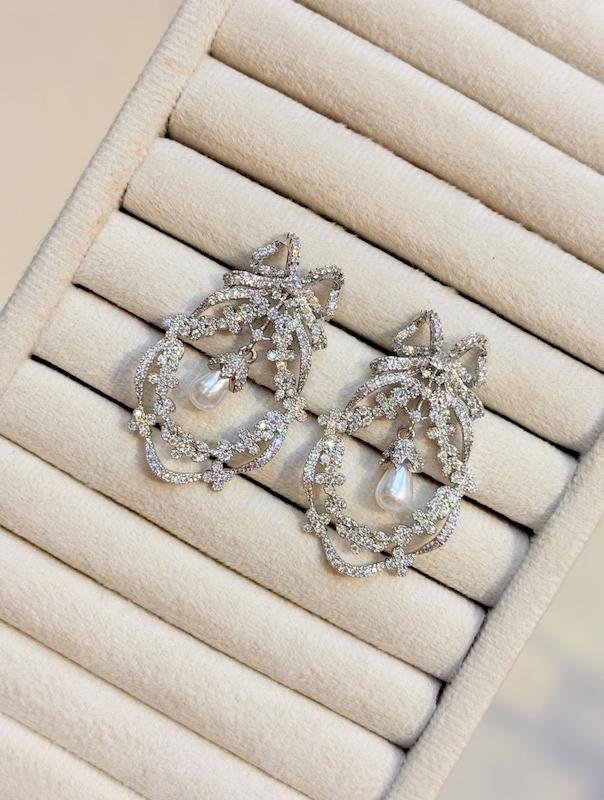 گوشواره جواهری پاپیون