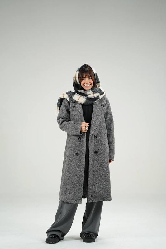 پالتو اور خاكستري