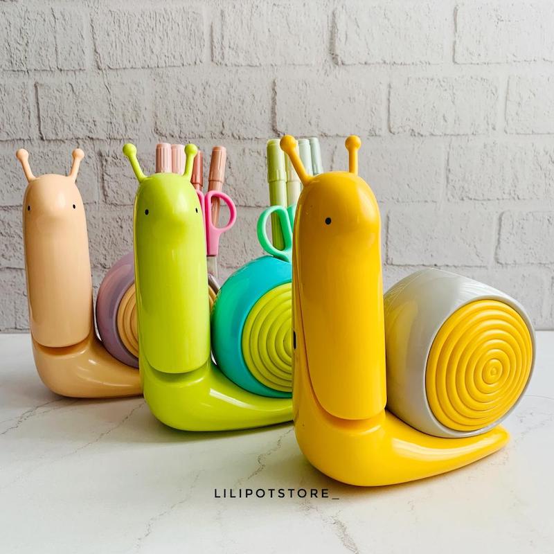 چراغ مطالعه و جاقلمی حلزون 