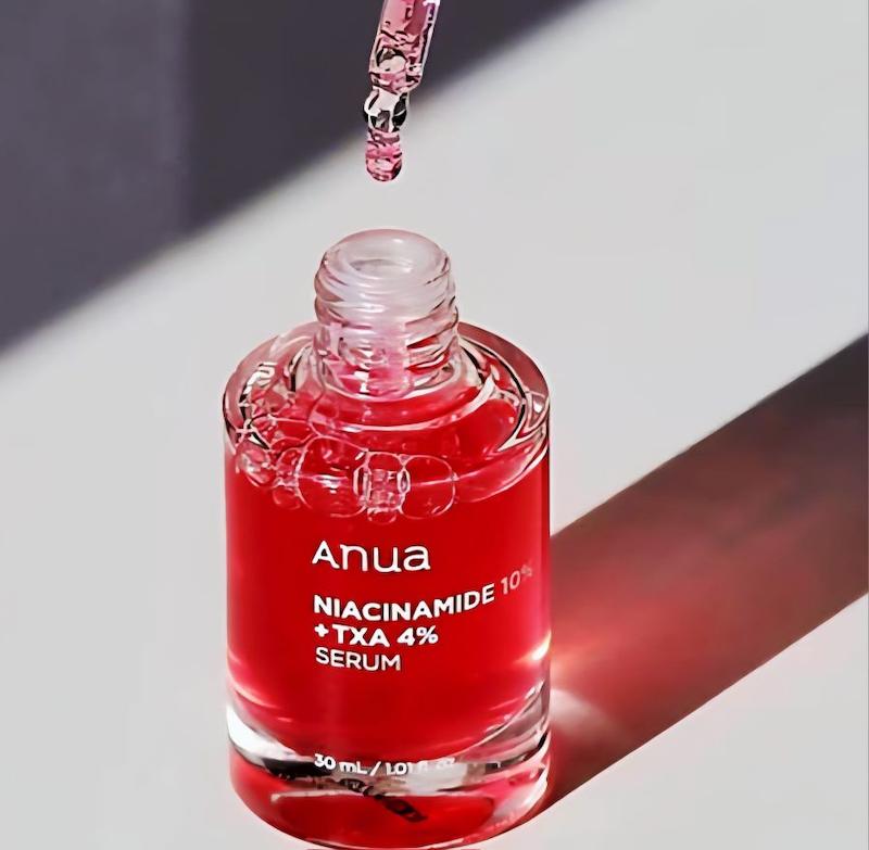 سرم تصحیح کننده نقاط تیره نیاسینامید برند آنوا