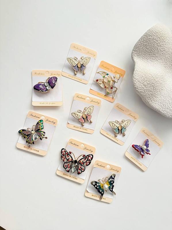 سنجاق سینه ۱ 