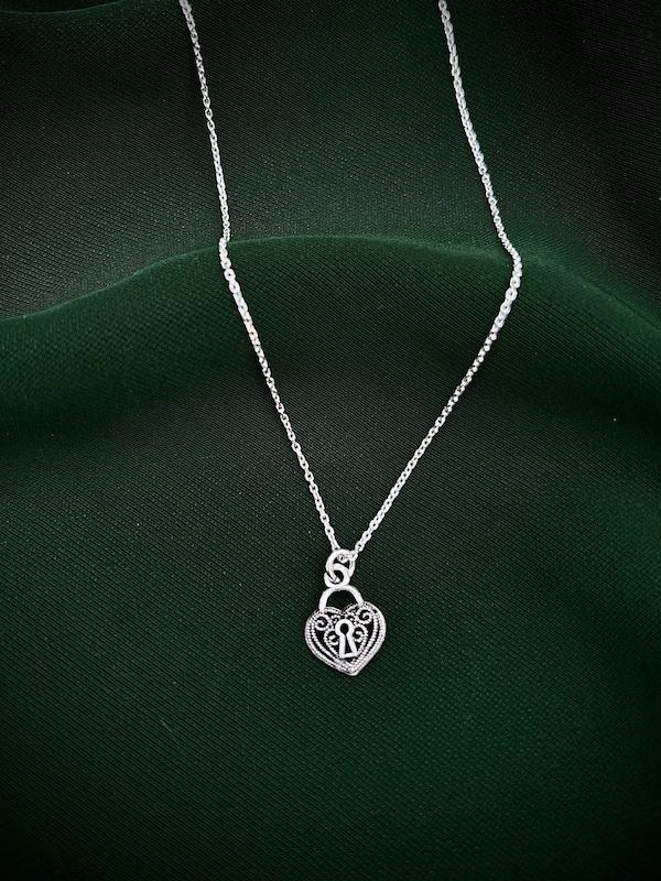 .آویز قفل ملیله 