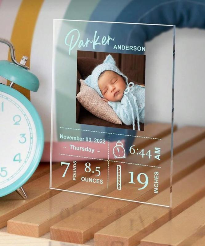 مشخصات تولد نوزاد همراه با عکس نوزاد