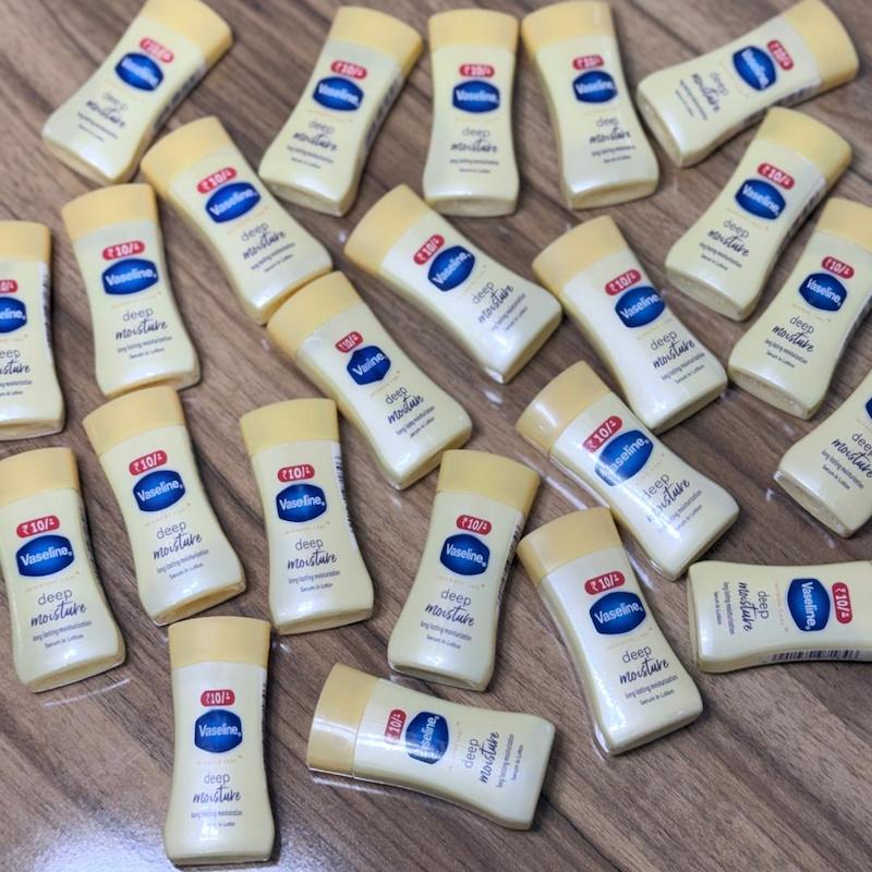 مینی لوسیون بدن وازلین