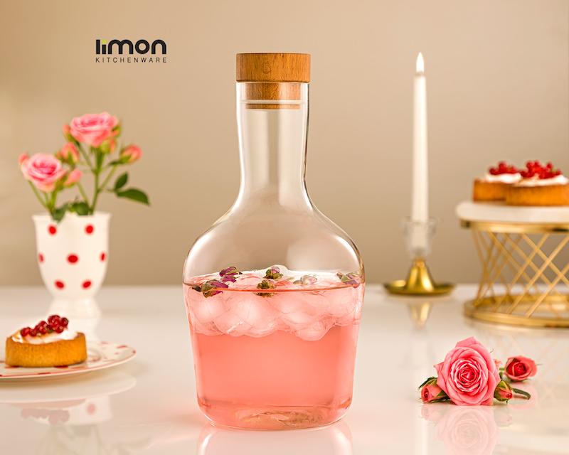 بطری آب درب چوبی 1.5 لیتر کد محصول : 2272
